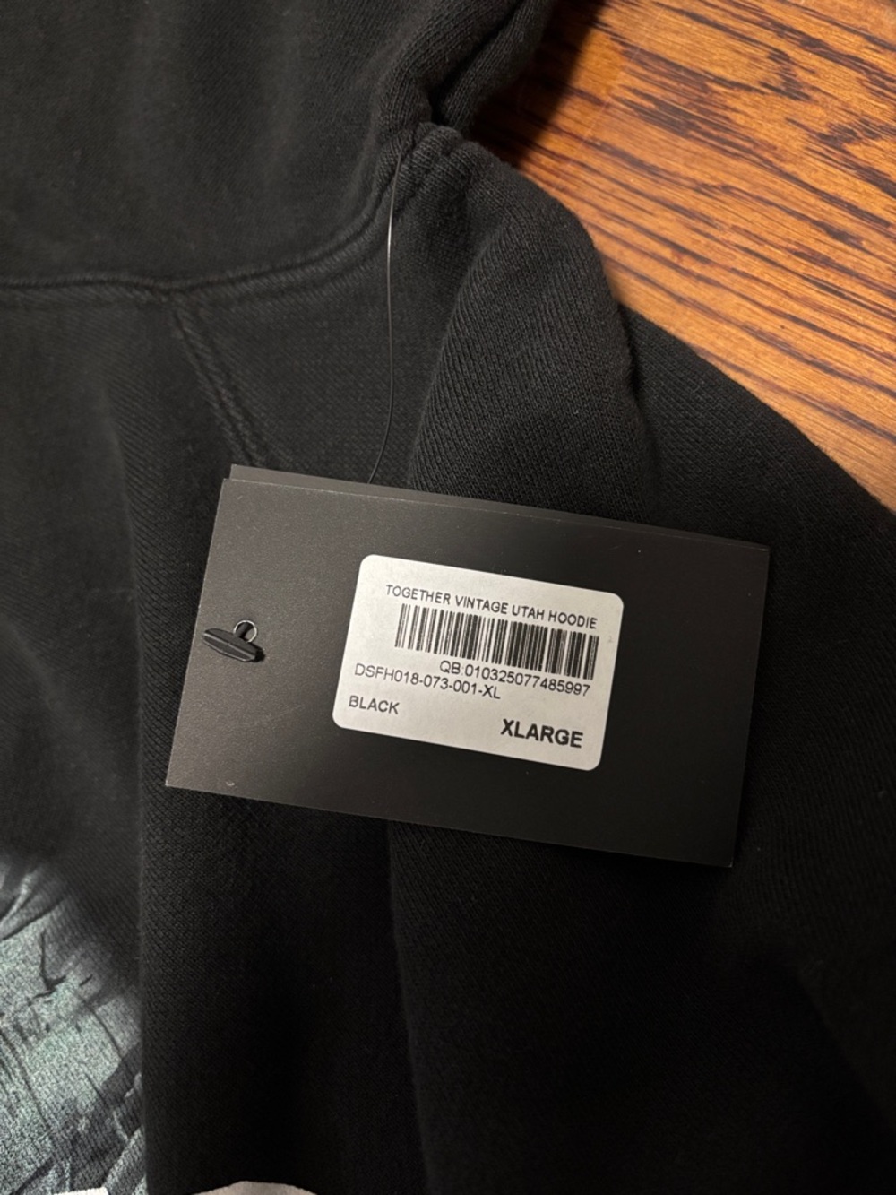 Darc Sport Black Wolves Hoodie Size: XL NWT - Picture 4 of 4